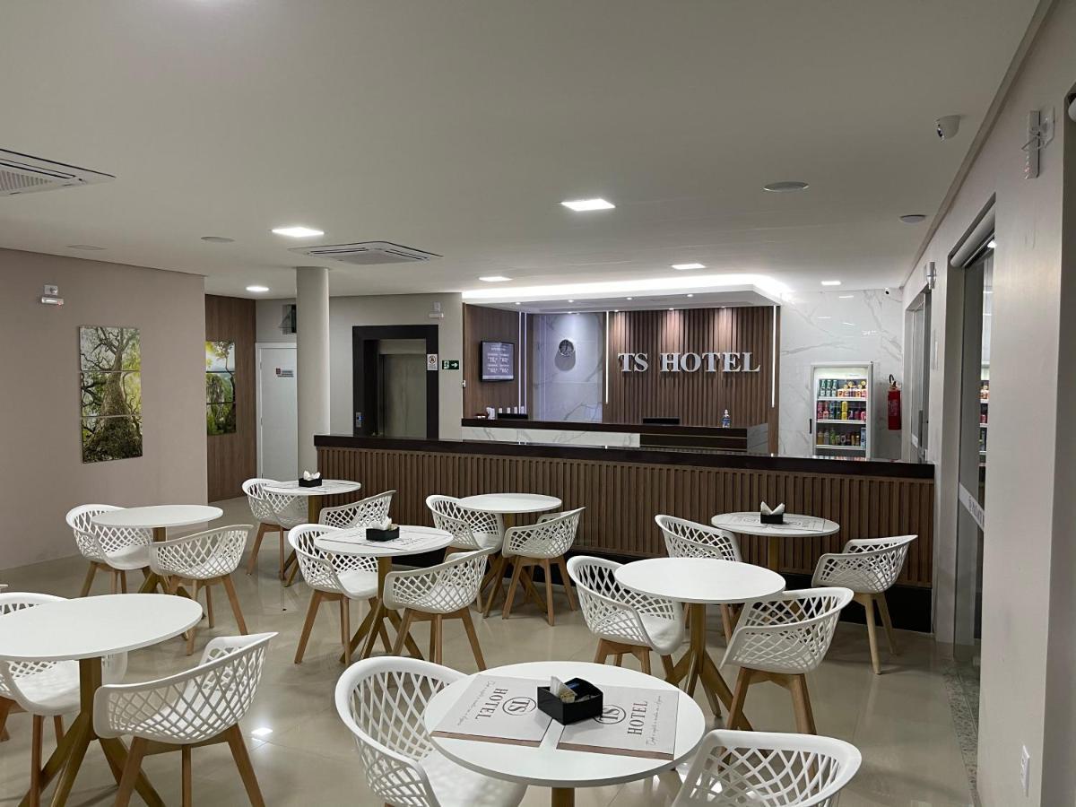Ts Hotel Porteirinha ภายนอก รูปภาพ